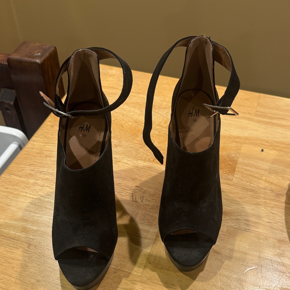 H&M Black Suede Peep Toe Heels